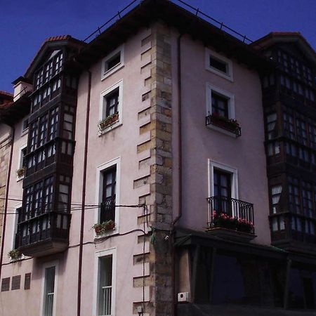 Apartamentos Ebro ריינוסה מראה חיצוני תמונה