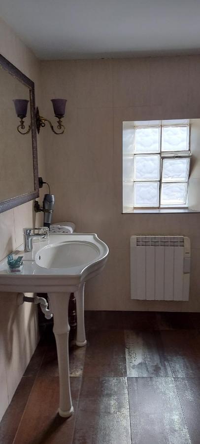 Apartamentos Ebro ריינוסה מראה חיצוני תמונה