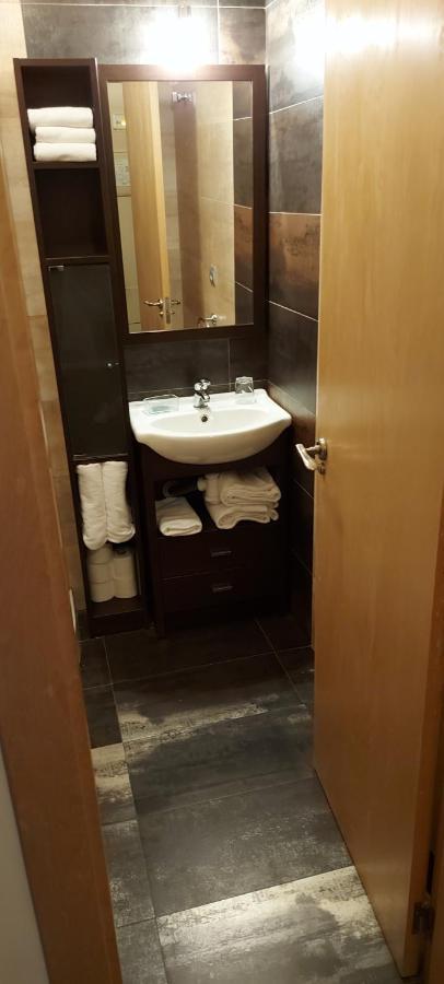 Apartamentos Ebro ריינוסה מראה חיצוני תמונה