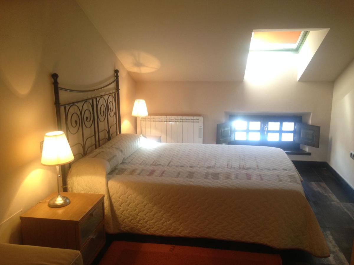 Apartamentos Ebro ריינוסה מראה חיצוני תמונה