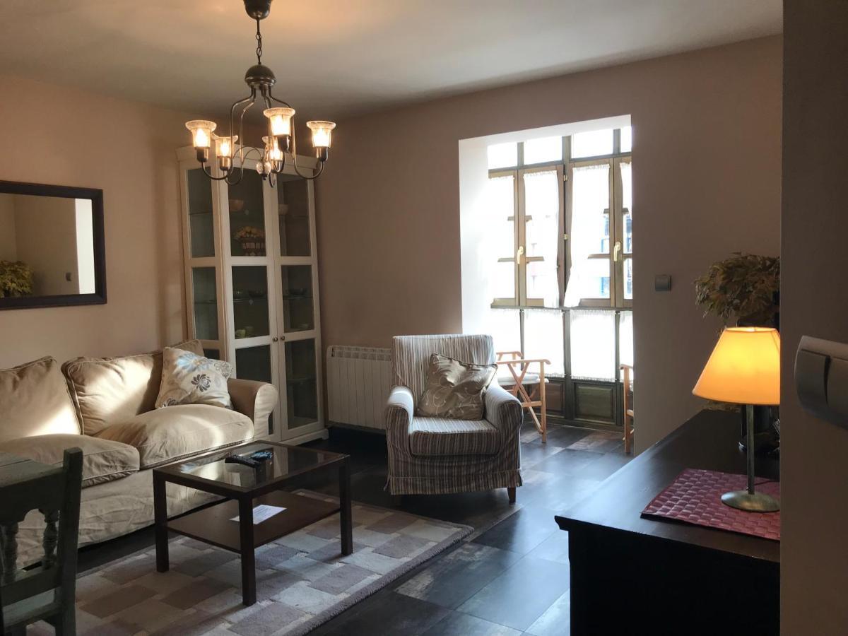 Apartamentos Ebro ריינוסה מראה חיצוני תמונה